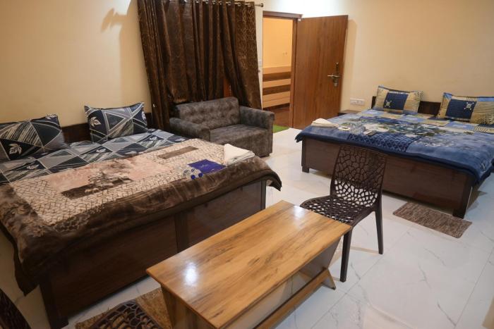 kaka paying guest house