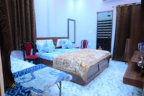 Kaka Paying Guest House,,2 star