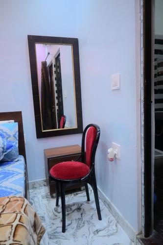 kaka paying guest house