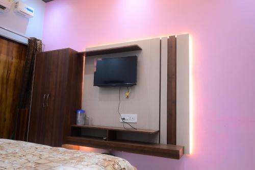 kaka paying guest house