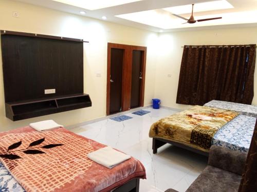 kaka paying guest house