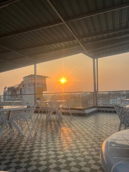 Moti Mahal Lakeview Pichola Hotel,,3 star