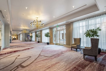 hilton garden inn suffolk riverfront