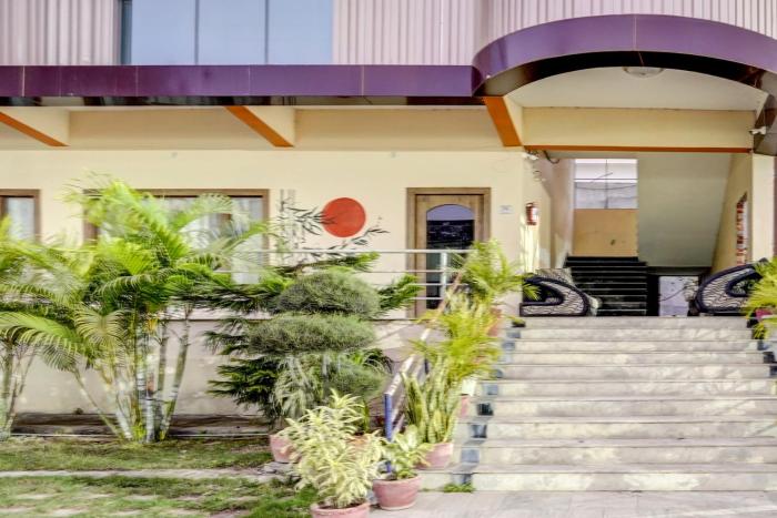 super townhouse awleshpur crossway varanasi formerly ganga vatika
