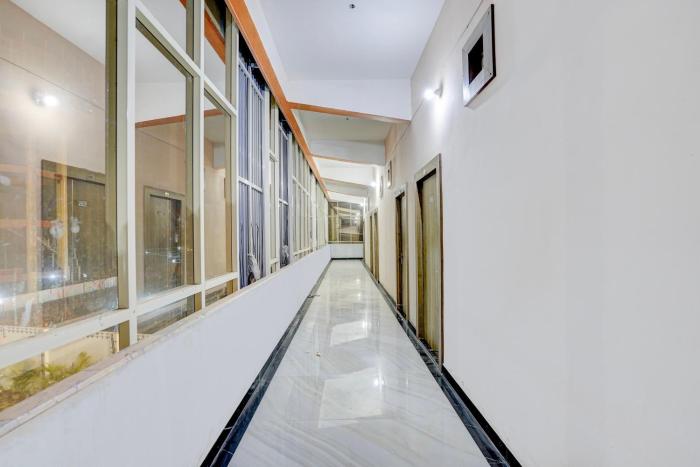 super townhouse awleshpur crossway varanasi formerly ganga vatika