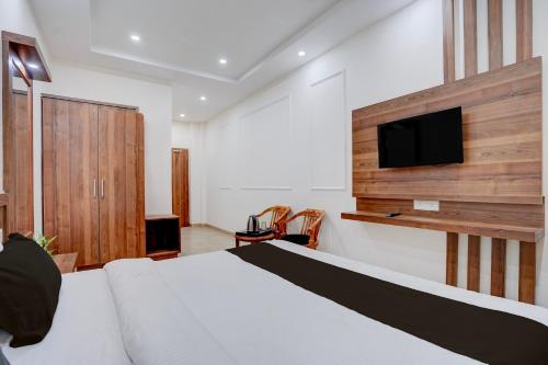 super townhouse awleshpur crossway varanasi formerly ganga vatika