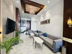 mg plaza hotel