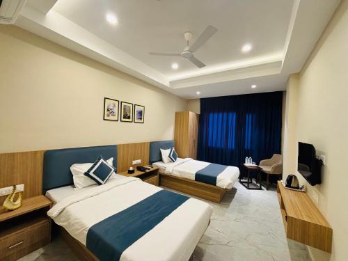 mg plaza hotel