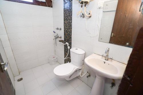 hotel sapphire unit of anand hospitality