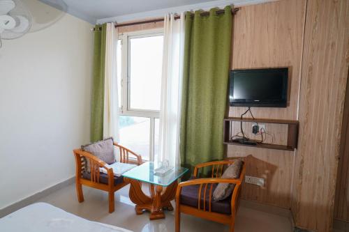 hotel sapphire unit of anand hospitality