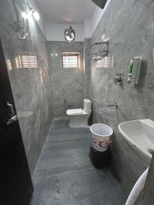 hotel pampa sarovar