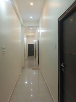 Hotel Pampa Sarovar,,2 star