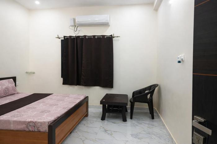 hotel pampa sarovar