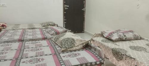 hotel pampa sarovar