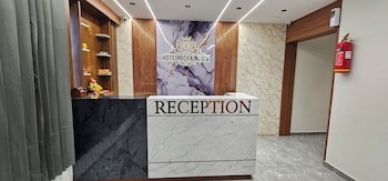 Hotel Royal View,,2 star