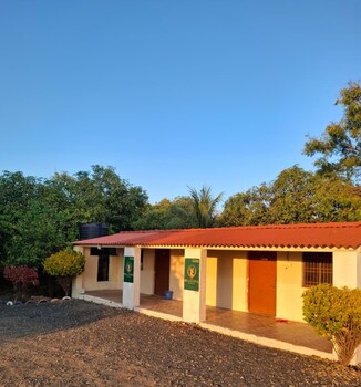 the bella vista retreat