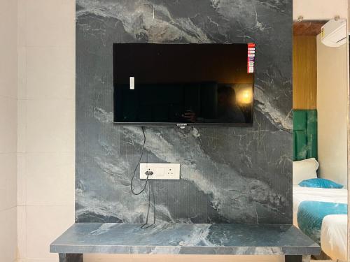 hotel imperial suite