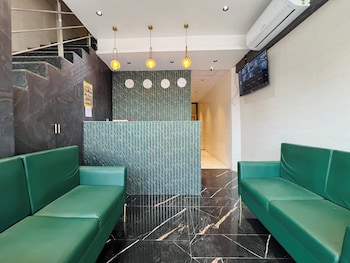 Hotel Imperial Suite,,2 star