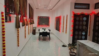 Aarambh Homestay,,2 star