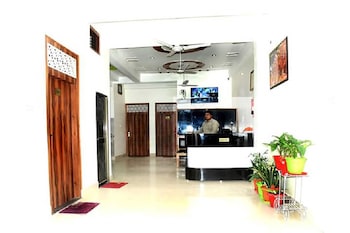 Shree Harshan Kutir,,2 star