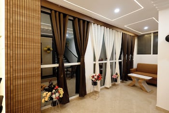 hotel raj residency