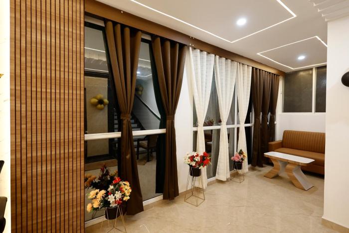 hotel raj residency