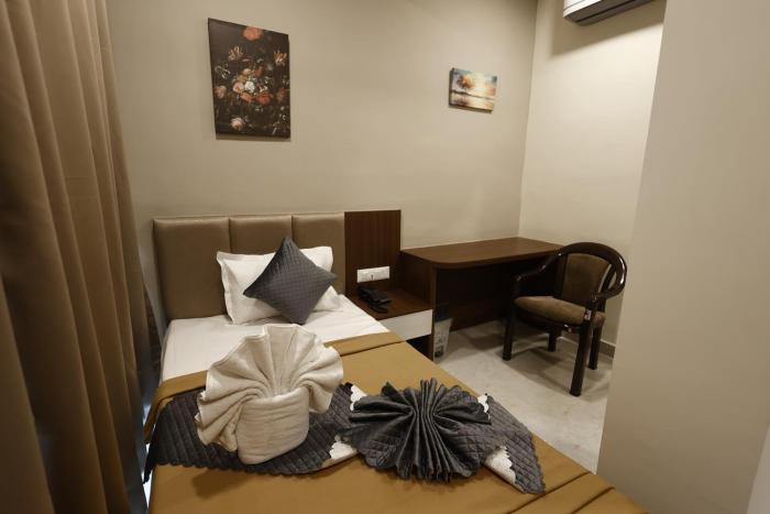 hotel raj residency