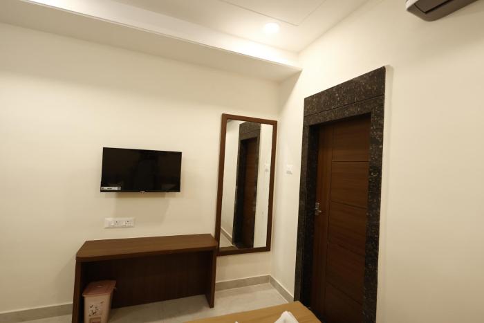 hotel raj residency