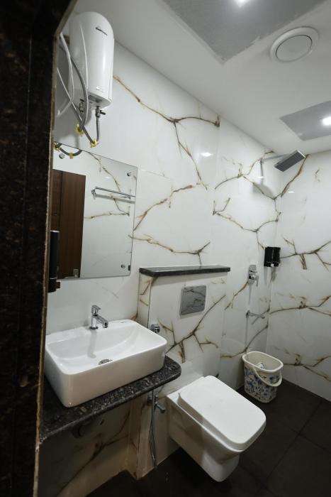 hotel raj residency