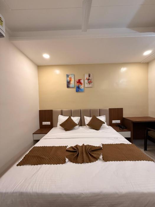 hotel raj residency