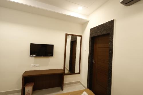 hotel raj residency
