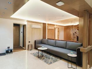 hotel maskan surat