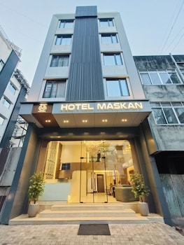 hotel maskan surat