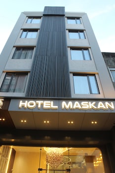 hotel maskan surat