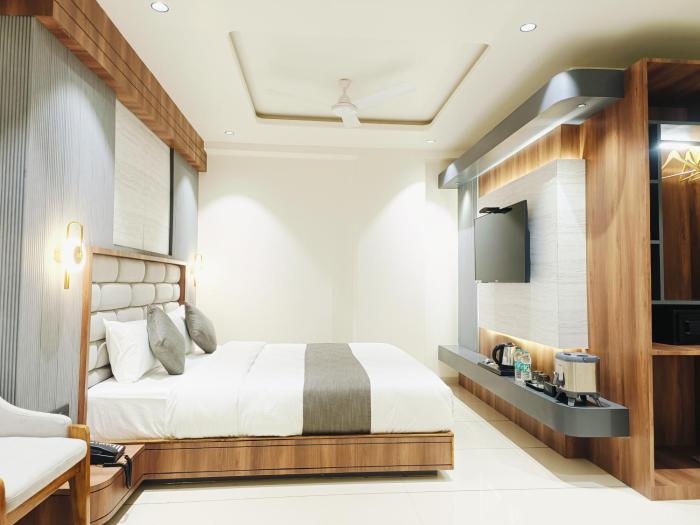 hotel maskan surat