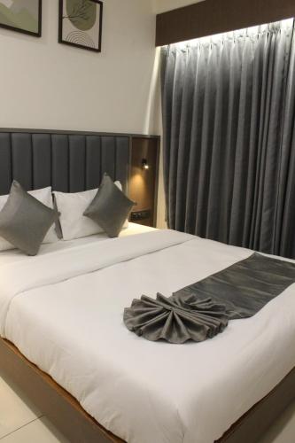 hotel maskan surat