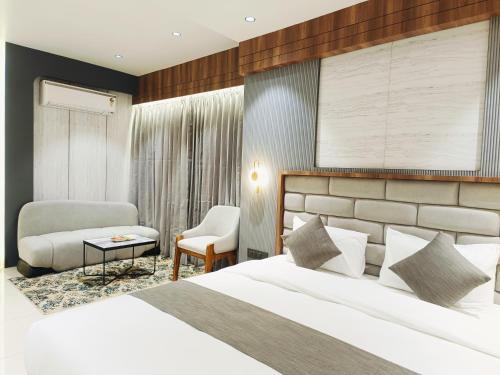 hotel maskan surat