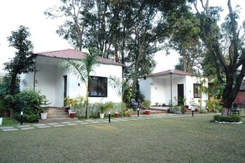 Anandam Farms And Resort,,2 star