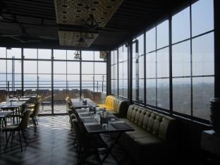 hotel celestial ganges