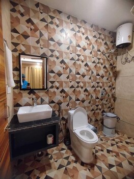 hotel celestial ganges
