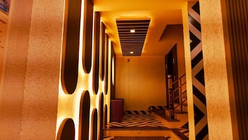 hotel celestial ganges