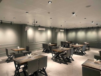 Nandvilas Hotel,,3 star