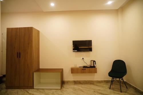 the manthan hotel city view