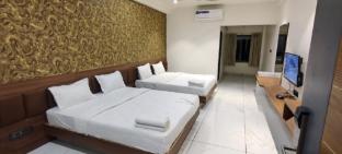 vijaya palace resort