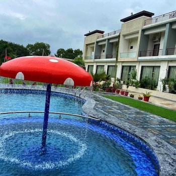 vijaya palace resort