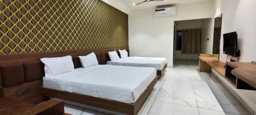 vijaya palace resort