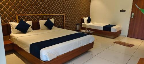 vijaya palace resort