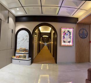 hotel vallabh sky