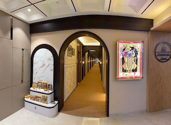 Hotel Vallabh Sky,,2 star