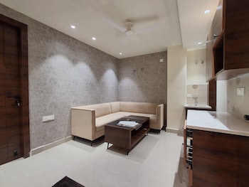 ip hill nest by qotel sahastradhara